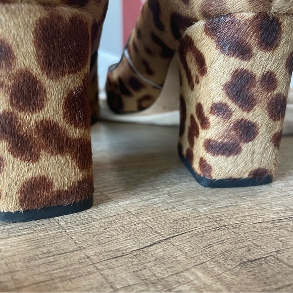 MARC FISHER LTD Calf Hair Leopard Pumps size 7 1/2 LEOPARD TAN - Picture 6 of 8